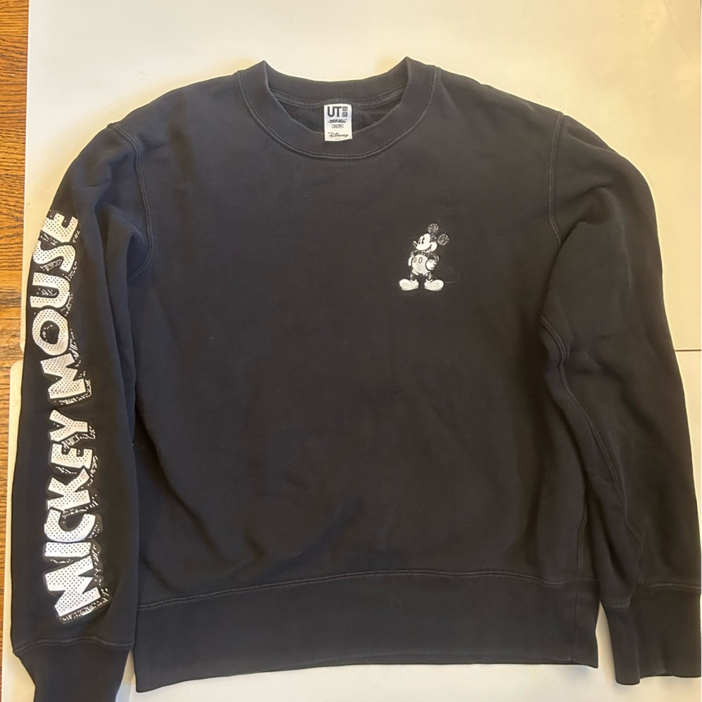Disney Mickey Mouse Uniqlo UT Sweatshirt, Black Adult XS